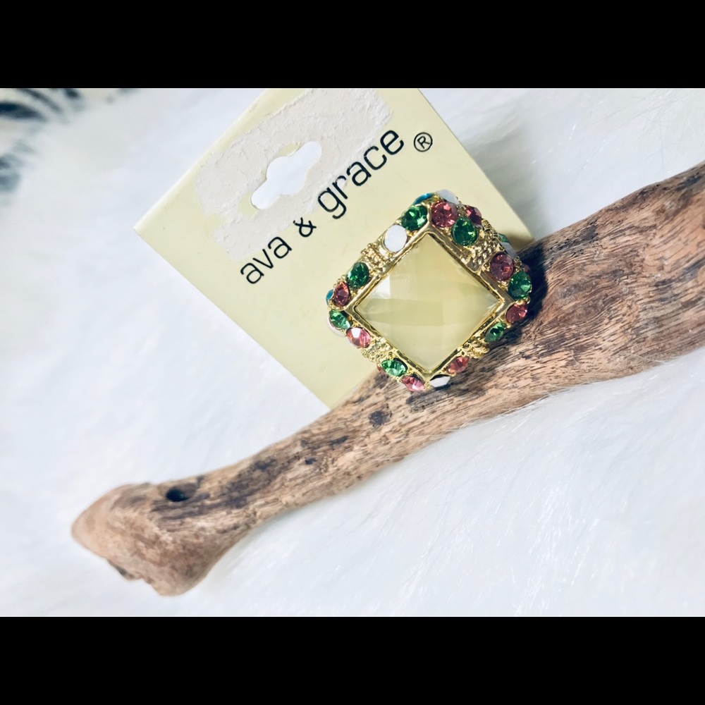 Ava & Grace ring